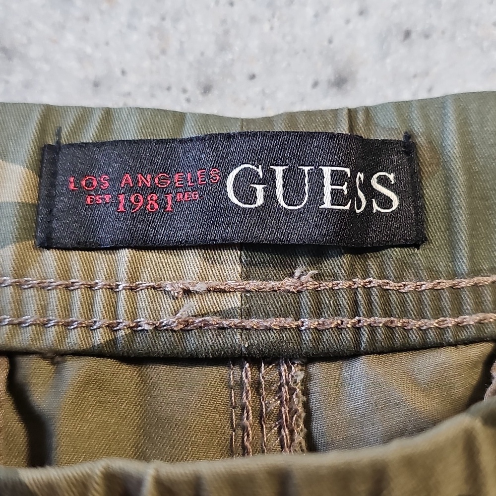 Guess Large 38x31 Green and Brown Camo Joggers - Picture 6 of 8